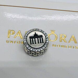 🌞📖Pandora Berlin Bear Charm S925 Silver with box